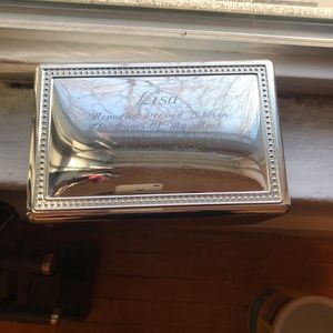 Jewelry box